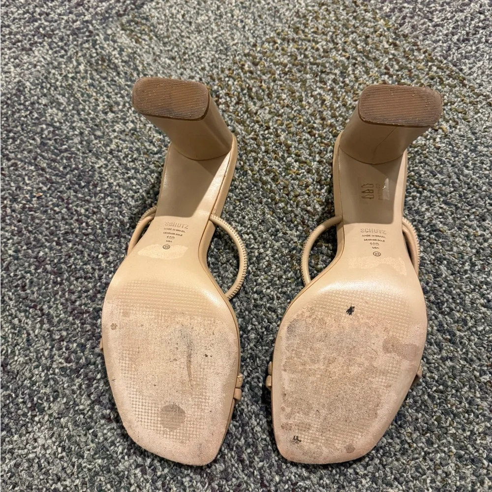 SCHUTZ Beige Chessie Block Heel Slip On Leather Heeled Sandal Size 10